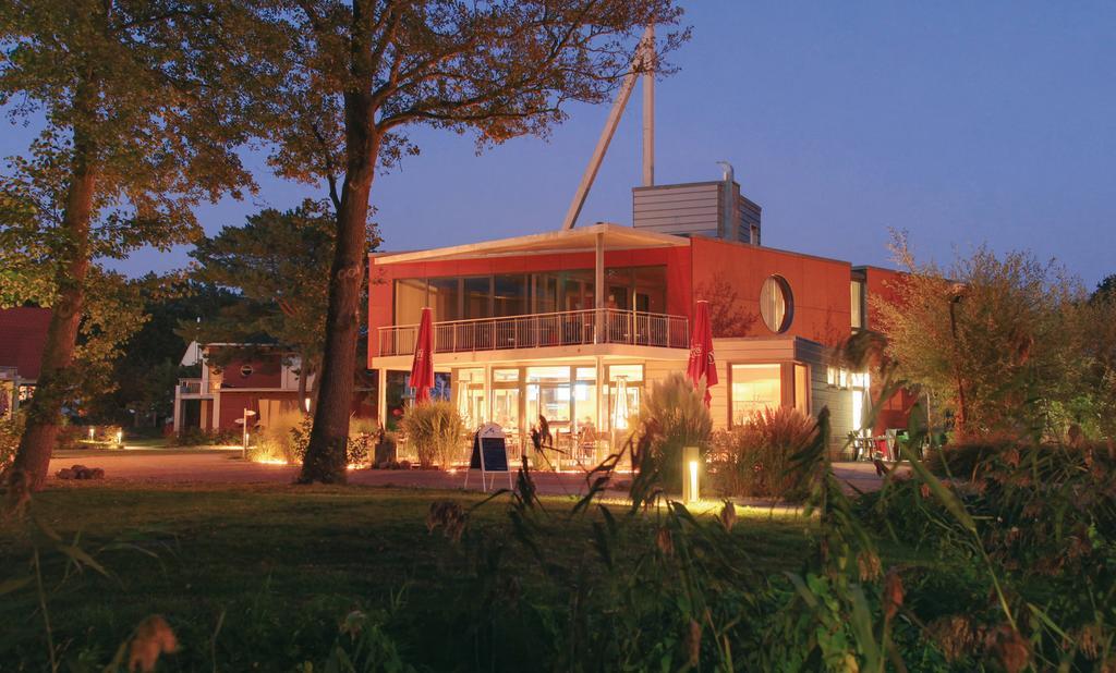 Marina Eldenburg - Ferienhäuser und Bootsverleih am Tor zur Müritz Waren  Exterior foto